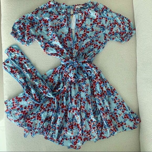 NEW Poupette St Barth Lace-Trimmed Belted Floral Belted Wrap Dress - Picture 5 of 6